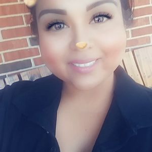 Meet your Posher, Crystal